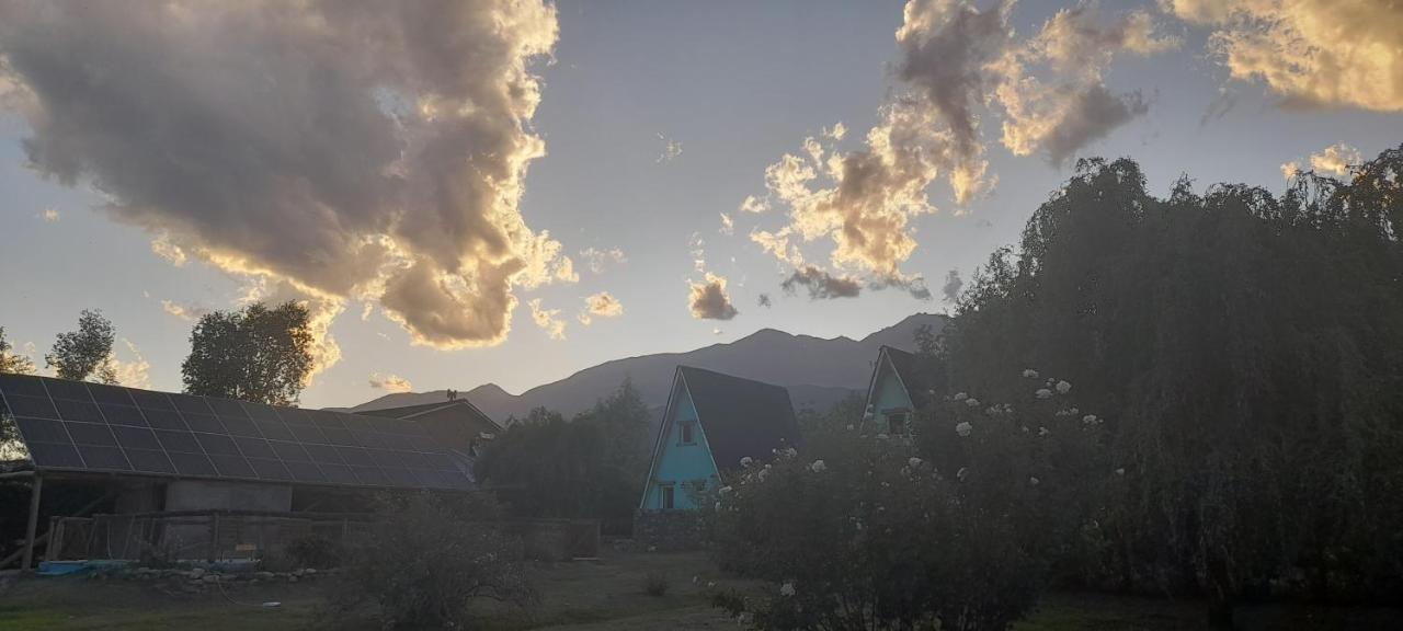 Complejo De Cabanas Tierra De Luna Potrerillos Esterno foto